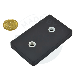 Rubberised magnet system with internal thread rectangular black | © Brugger GmbH
