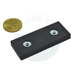 Rubberised magnet system with internal thread rectangular black | © Brugger GmbH