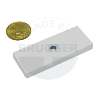 Rubberised magnet system with hole and countersink rectangular white | © Brugger GmbH