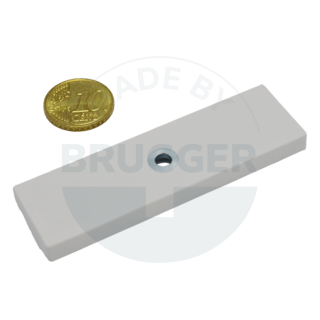 Rubberised magnet system with hole and countersink rectangular white | © Brugger GmbH