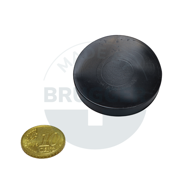 Gummiklappe als Schutzüberzug für Magnetsysteme ⌀40mm | © Brugger GmbH